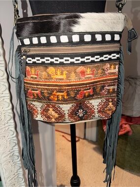 Ohlay crossbody bag